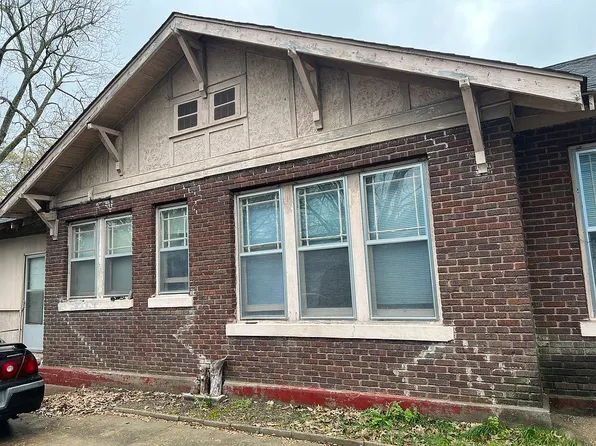 220 Park Pl, Pine Bluff, AR 71601