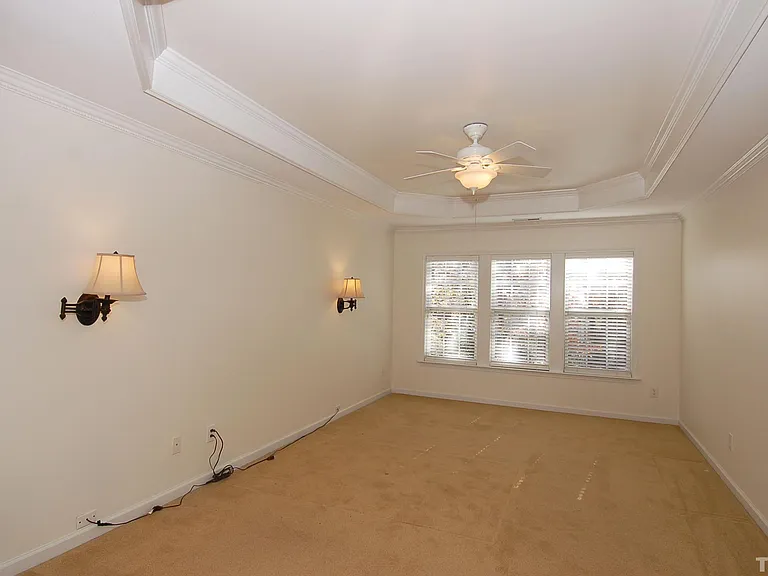 3611 Lion Ridge Ct — Photo 11