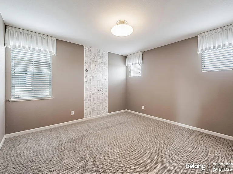 9773 Philta Way — Photo 31