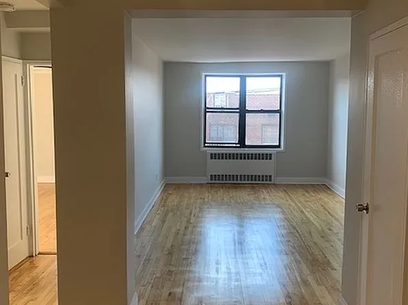 34-20 78th St #6F, Queens, NY 11372