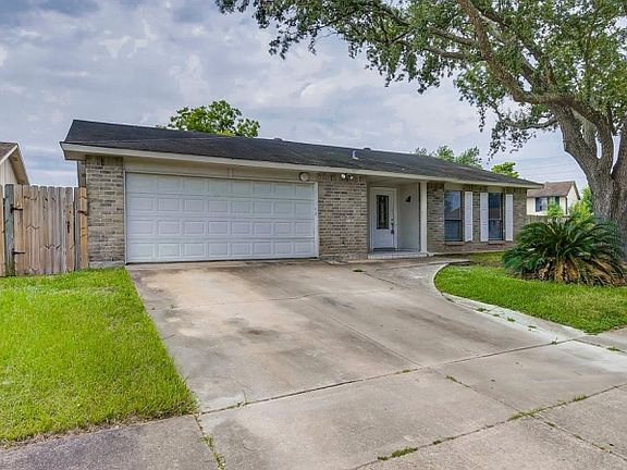 3rd image of 5643 Canyon Forest Dr