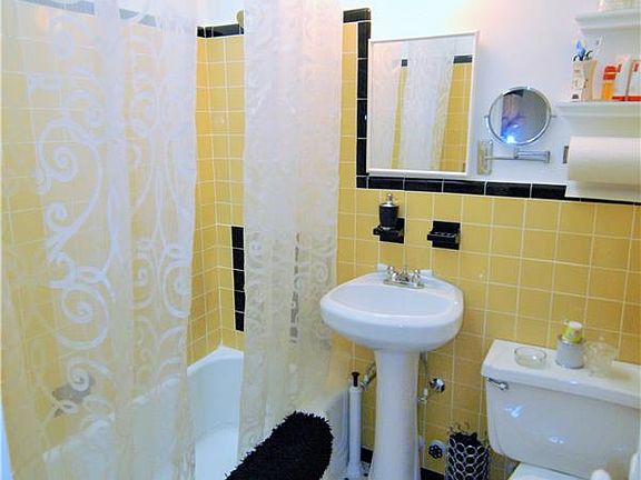 5th image of 409 Edgecombe Ave APT 14A