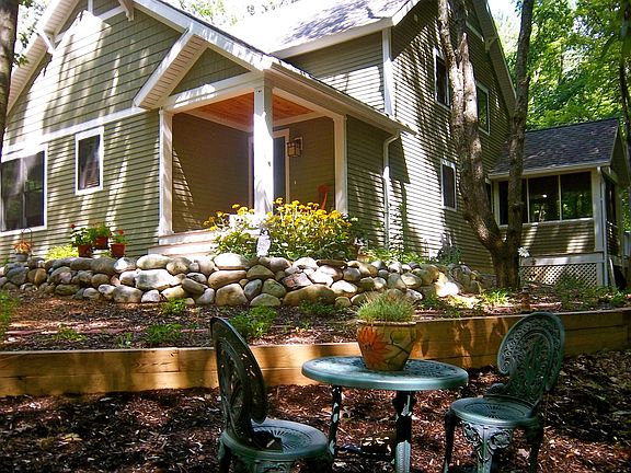 5th image of 3425 Lake Chapin Dr