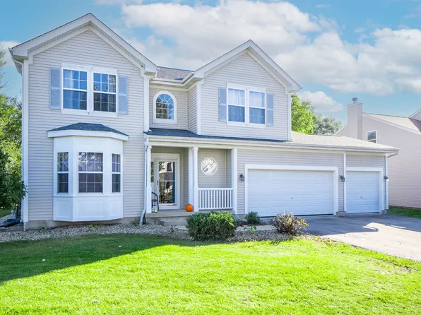 1893 Walsh Dr, Yorkville, IL 60560