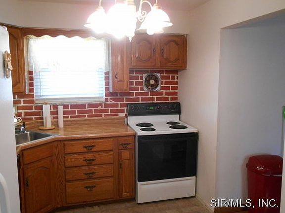 4th image of 4005 Sara St