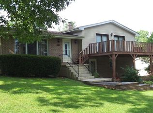 637 Hilltop St, Marion, VA 24354