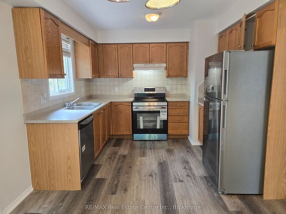 2nd image of 95 Westmeadow Dr