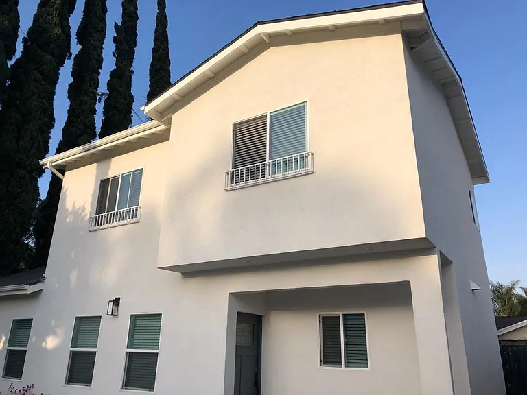 6542 Gaviota Ave — Photo 1