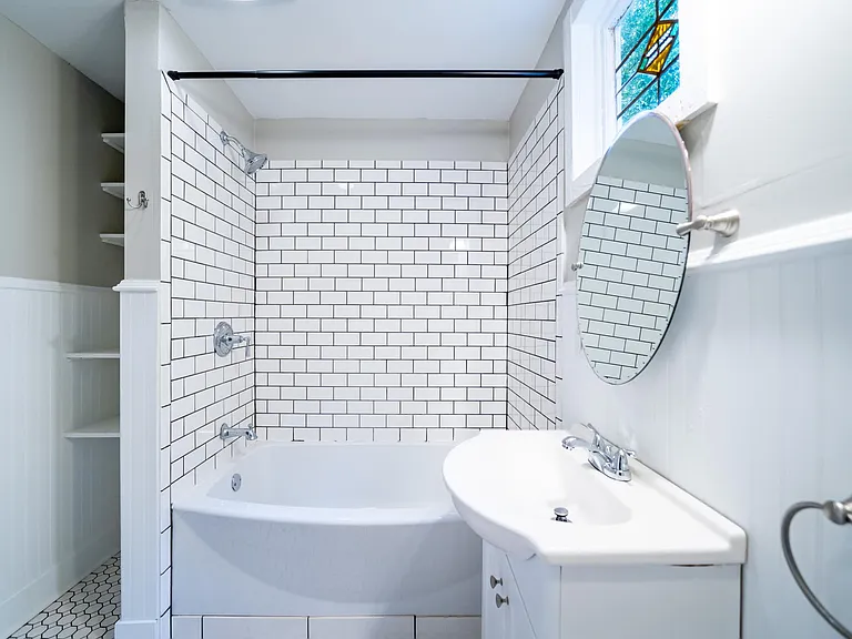 24 Robindale Ave #2 — Photo 16