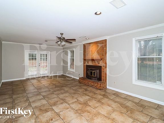 3rd image of 1568 Cedar Farms Cv