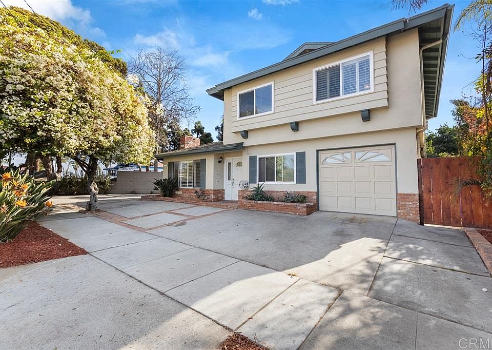 1st image of 1215 Vista Way