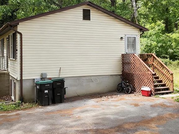 2nd image of 434 Grover Ln