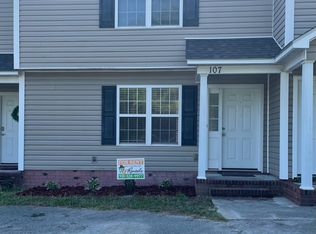 107 Tillett Ln, Sneads Ferry, NC 28460