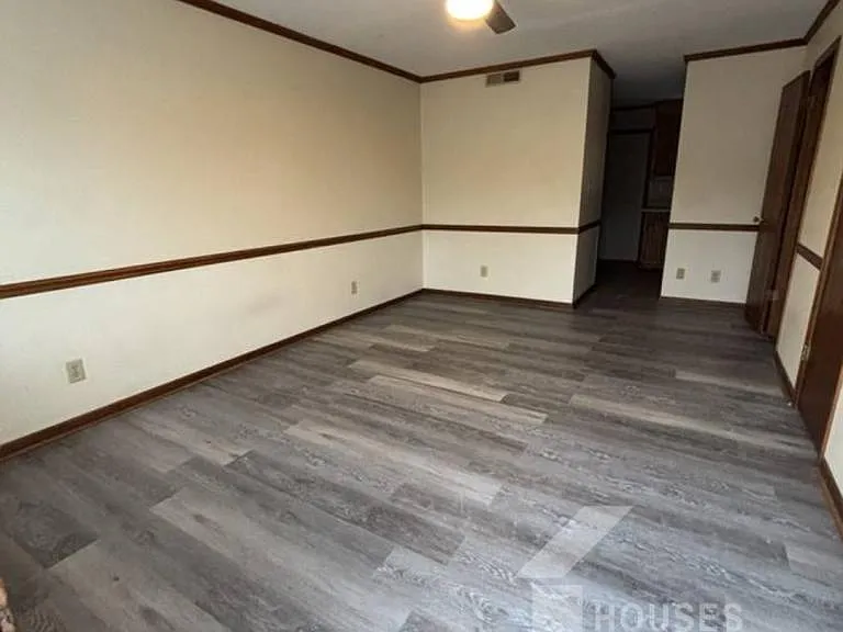 120 New Prospect Church Rd #B — Photo 3