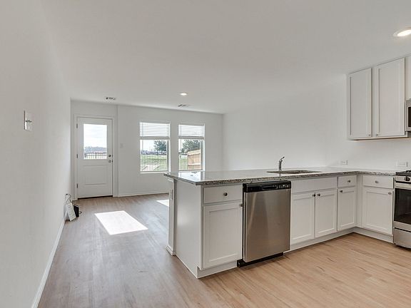 4th image of 2301 Wolford Ct