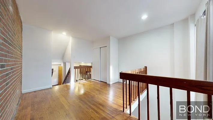 Rented by Bond New York | media 12