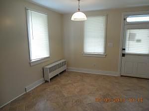 5th image of 2627 S Pine Grove St