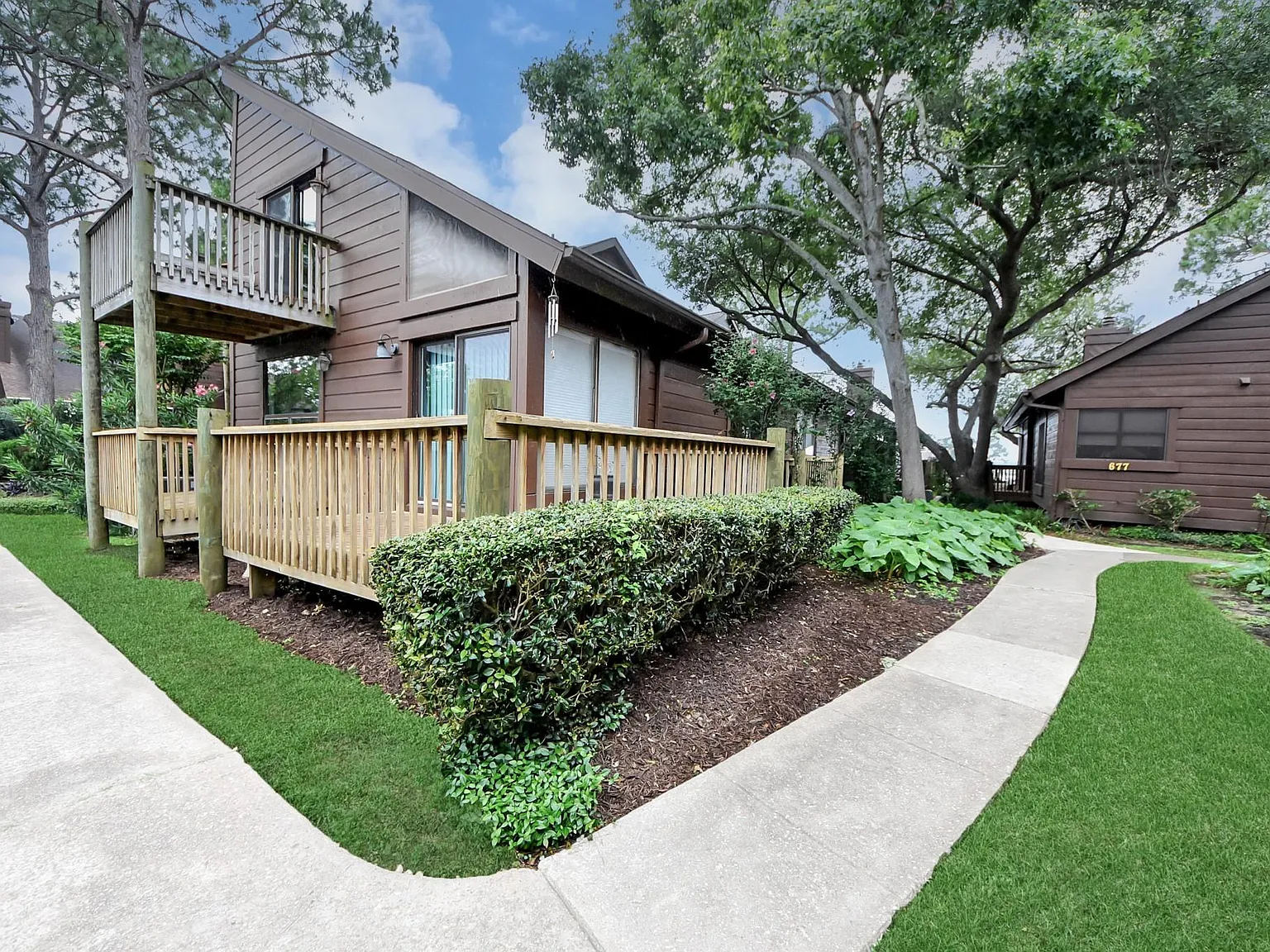 2 bed, 2.0 bath, 1499 sqft, $1,800 — Photo 1