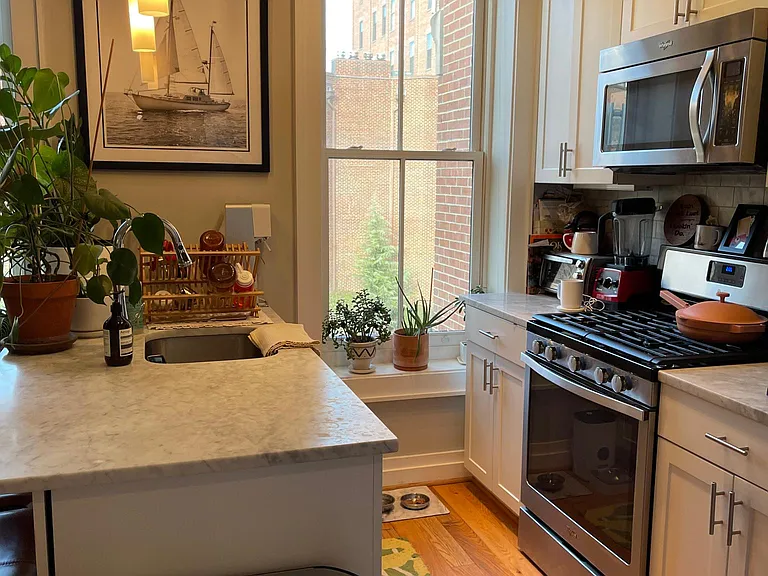 1618 Q St NW #5 — Photo 6