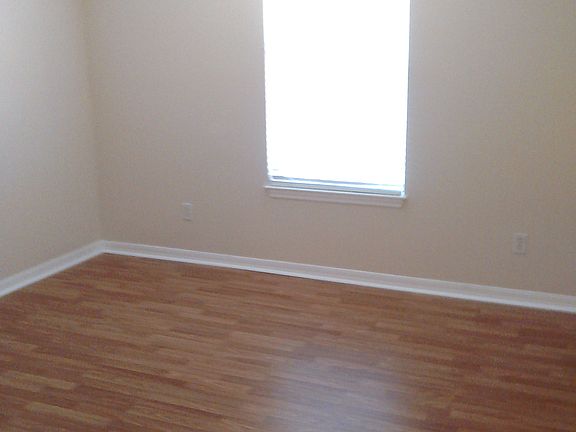 3rd image of 38 Burroughs Dr