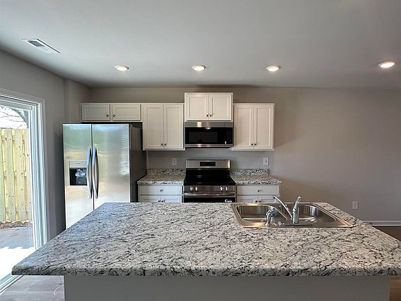 4th image of 4117 Hudson Ct