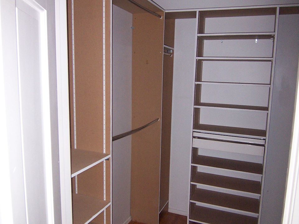 Walk in closet