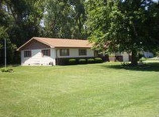 5914 N Tobacco Rd, Hutchinson, KS 67502