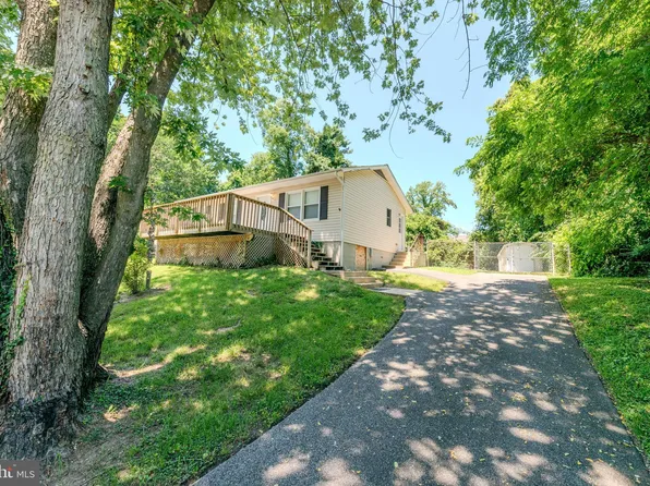 3690 3rd St, North Beach, MD 20714