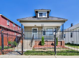 8411 S Essex Ave, Chicago, IL 60617