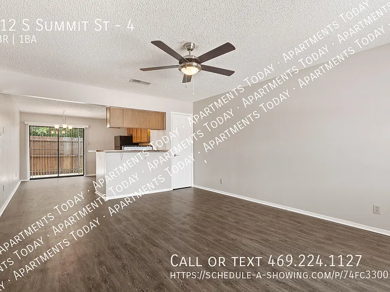 112 S Summit St #4 — Photo 1