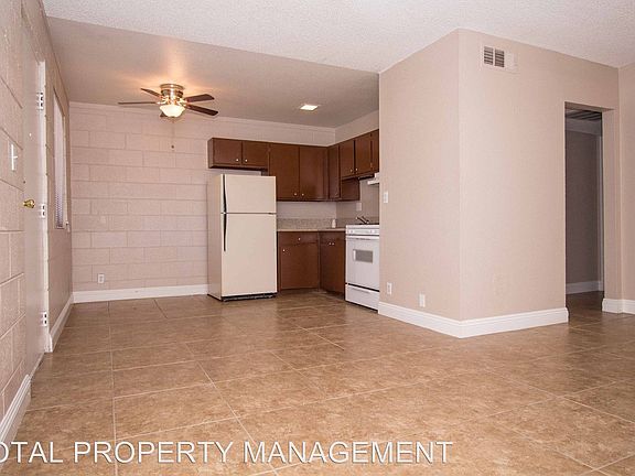 4th image of 2416 Clifford Ave APT 117