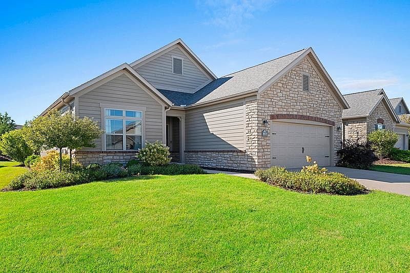 1st image of 3670 Ponds Edge Ct