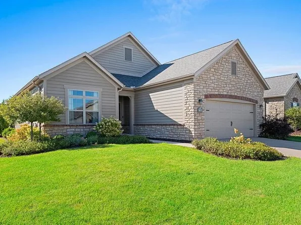 3670 Ponds Edge Ct, De Pere, WI 54115