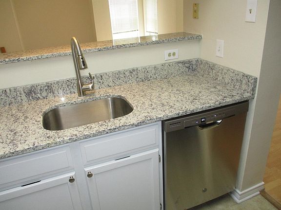 3rd image of 1504 Lincoln Way APT 207