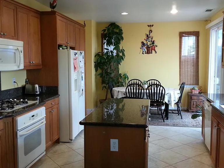 6667 Aberdale Cir — Photo 2