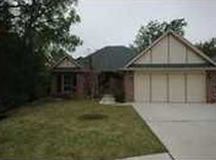 13217 Englewood Ln, Edmond, OK 73013