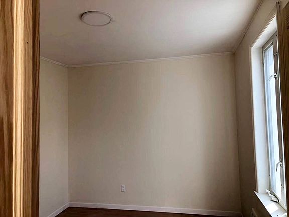 4th image of 1870 83rd St Floor 1