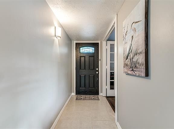 3rd image of 6322 Green Valley Dr