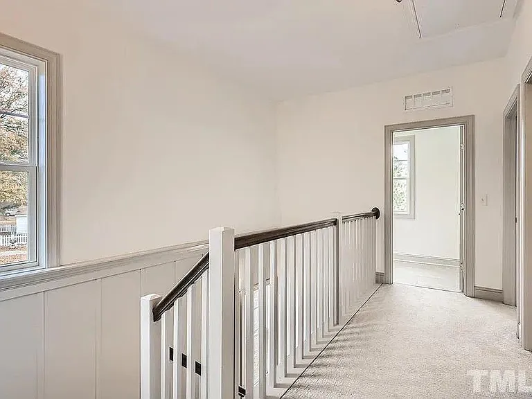 501 Germaine St — Photo 14