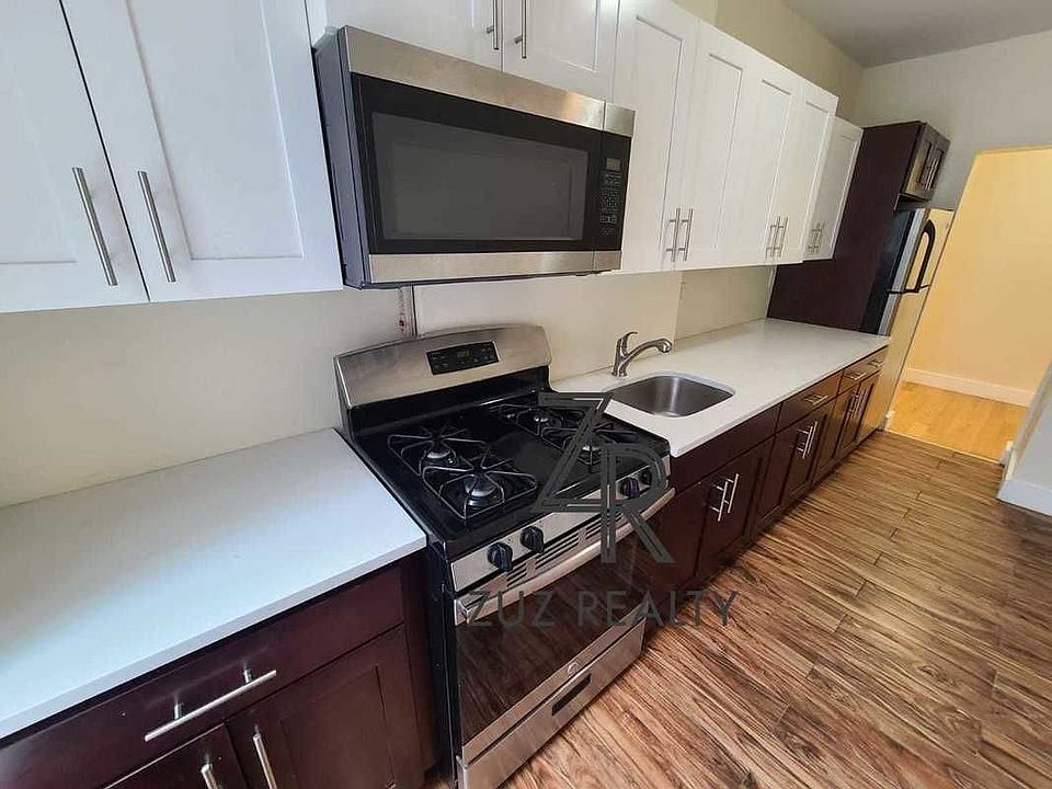 1st image of 40 Clarkson Ave #6