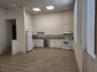 621 E St #D, San Rafael, CA 94901