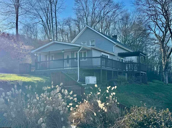 5446 Cunningham Run Rd, Shinnston, WV 26431