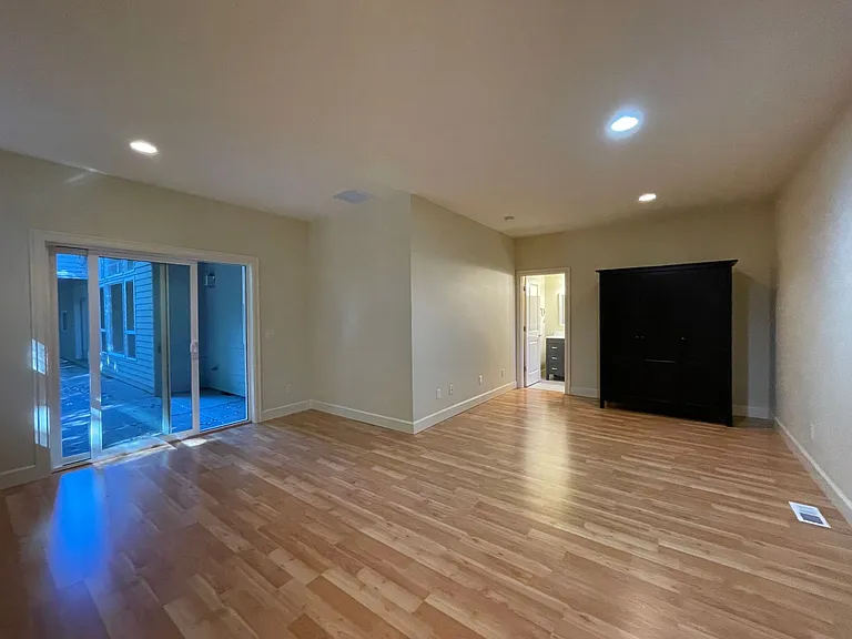 11234 SW Maypark Ct — Photo 31