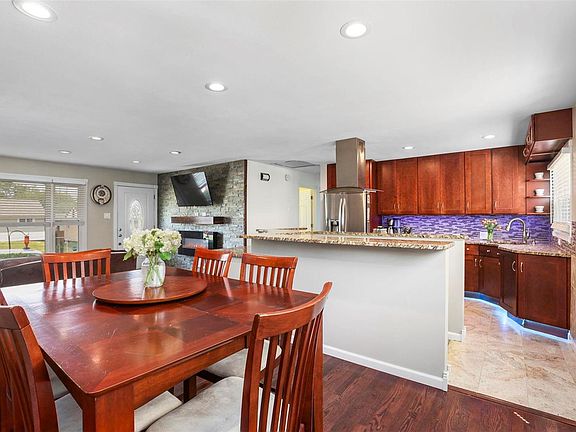 4th image of 6606 Kingsway Dr