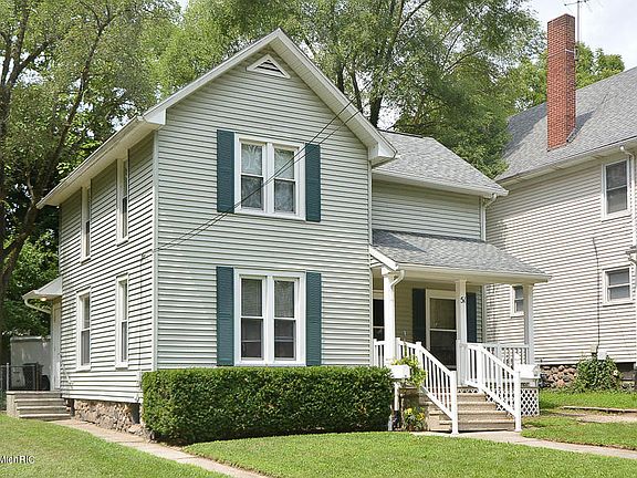 3rd image of 51 Central St
