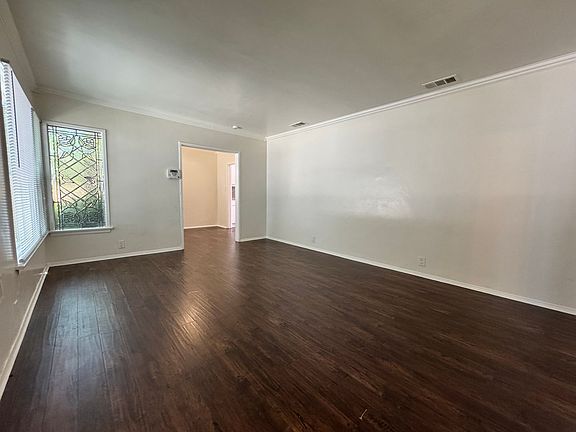 4th image of 4715 Buffalo Ave