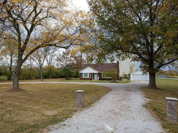 10814 Lower Huntington Rd, Roanoke, IN 46783