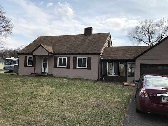 5th image of 17180 Hagey St