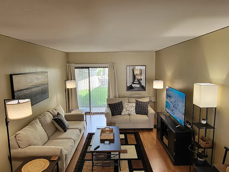 2106 Kanawha Blvd E #128 — Photo 1