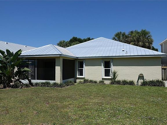 2nd image of 848 NW Waterlily Pl